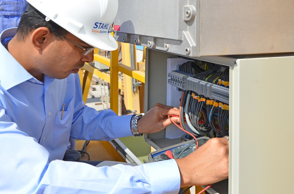 Sales of spare parts for Stahl hoists SLT components s.r.o.